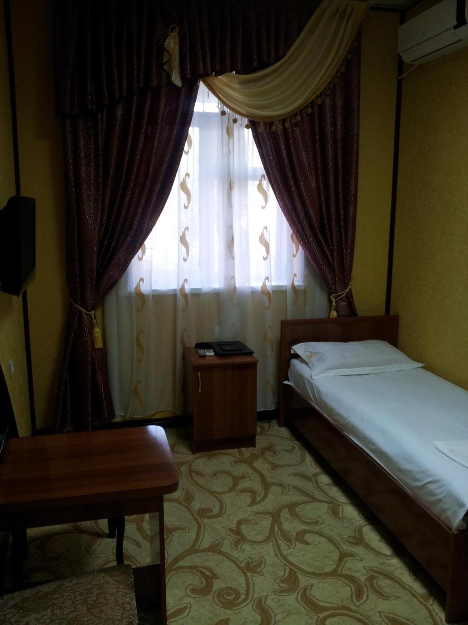 Dangara Hotel Kokand Extérieur photo